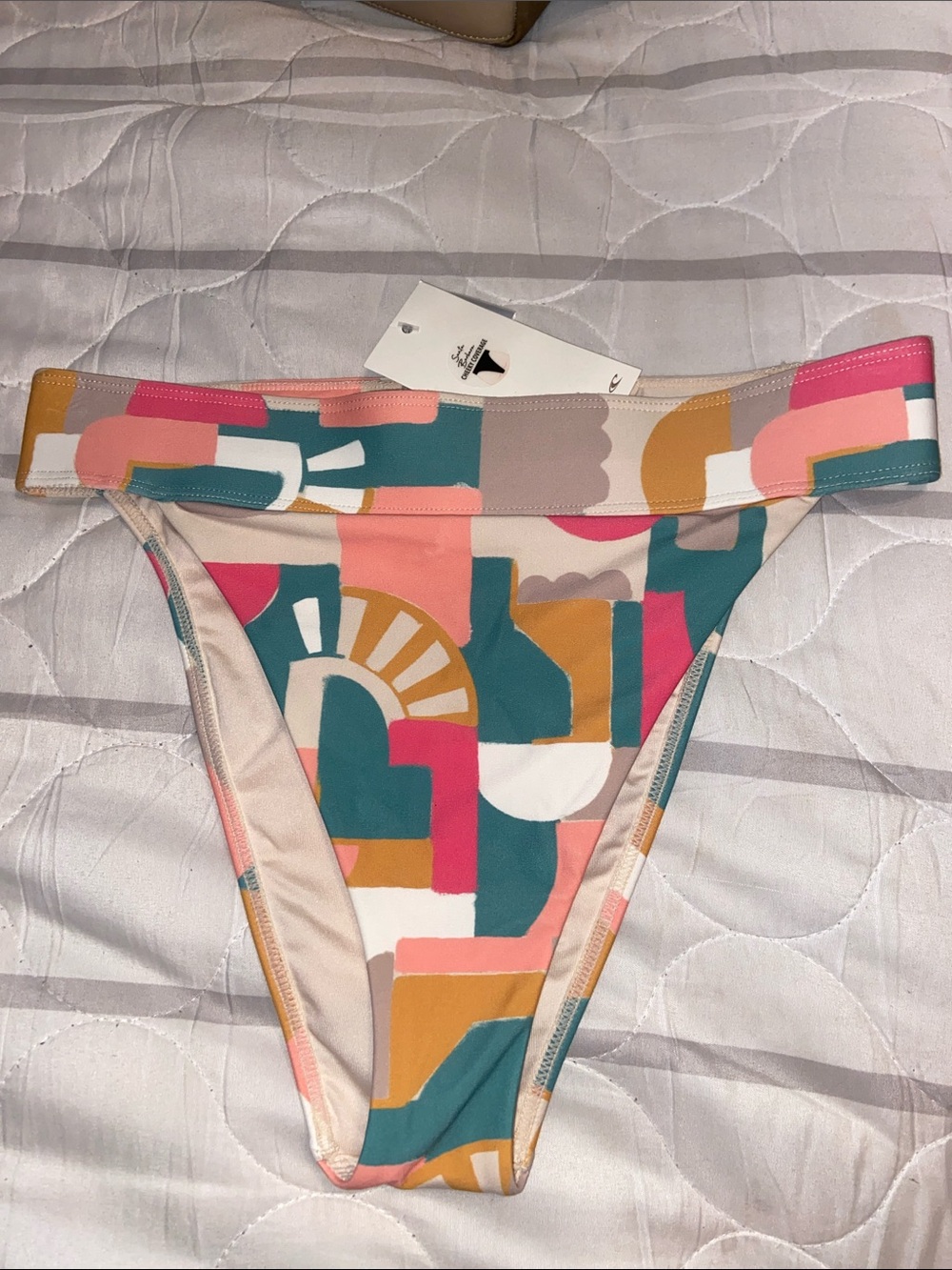 SANTA BARBARA CHEEKY BOTTOMS NWT O’Neill Bikinis Orange & Green Geo Print